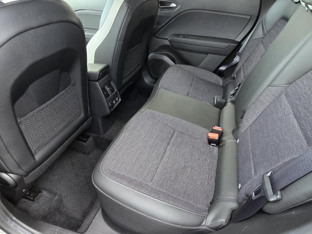 Renault Captur (2) techno E-Tech full hybrid 145