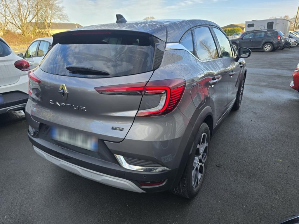 Renault Captur (2) techno E-Tech full hybrid 145