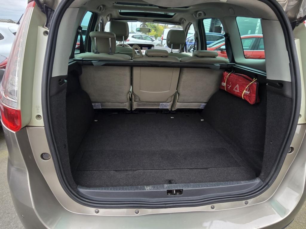 Renault Grand Sc�nic (3) Privil�ge 1.9 dCi 130 5 places