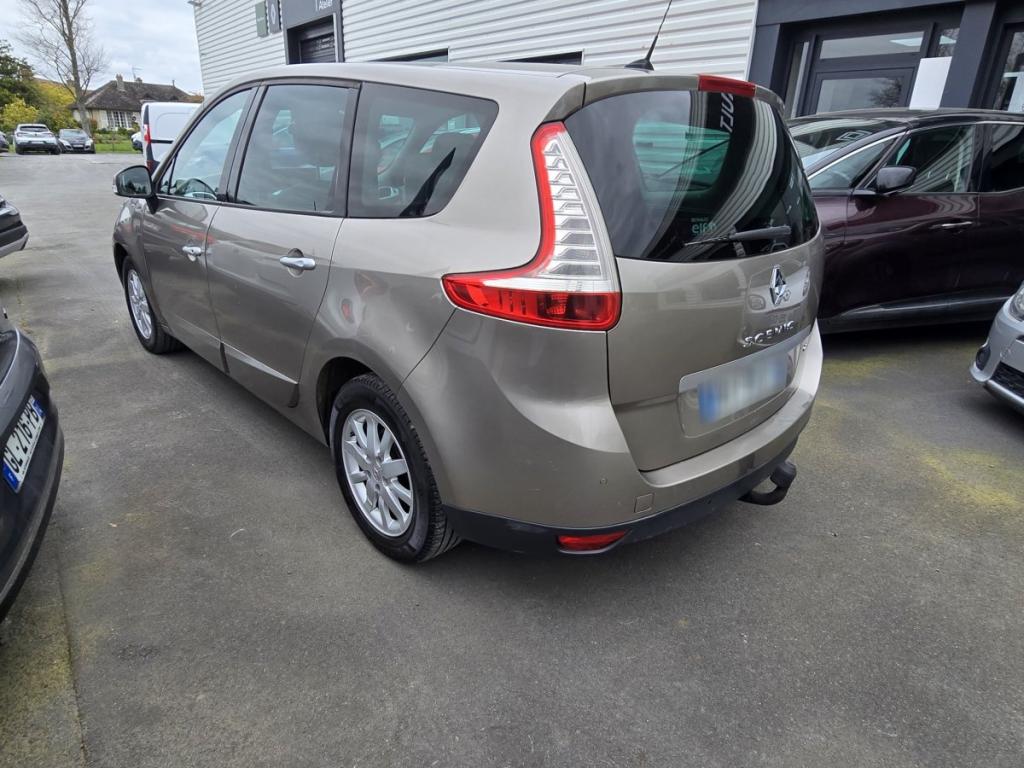 Renault Grand Sc�nic (3) Privil�ge 1.9 dCi 130 5 places