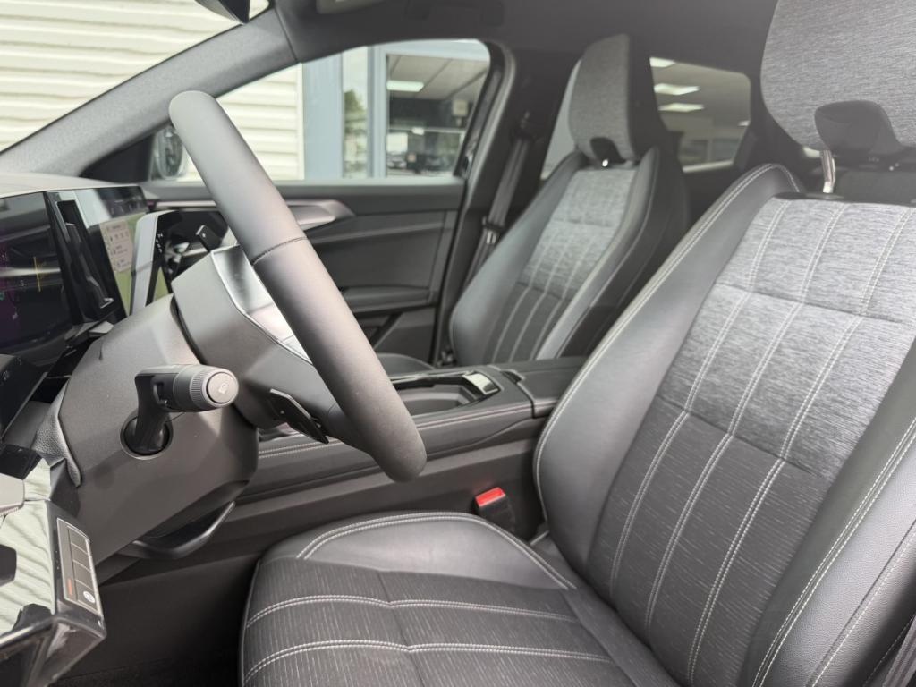 Renault AUSTRAL techno E-Tech full hybrid 200 - 24