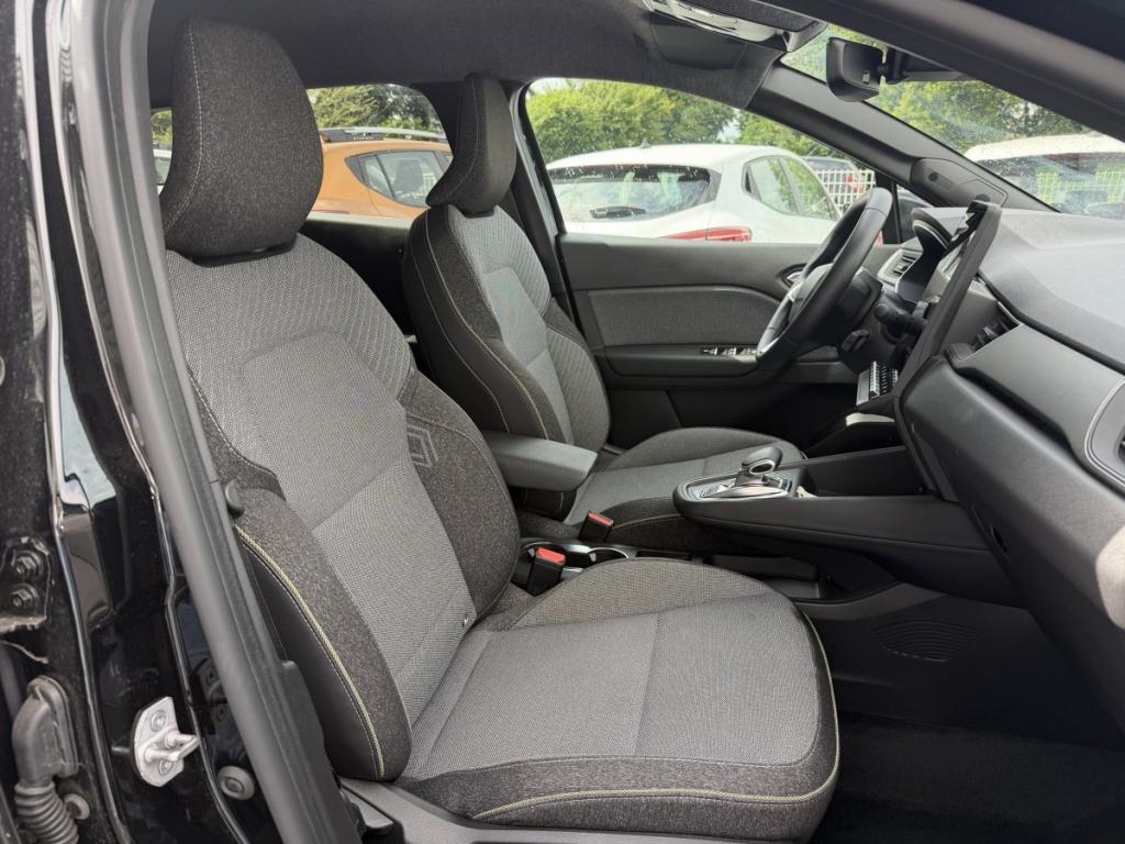 Renault Symbioz techno E-Tech full hybrid 145